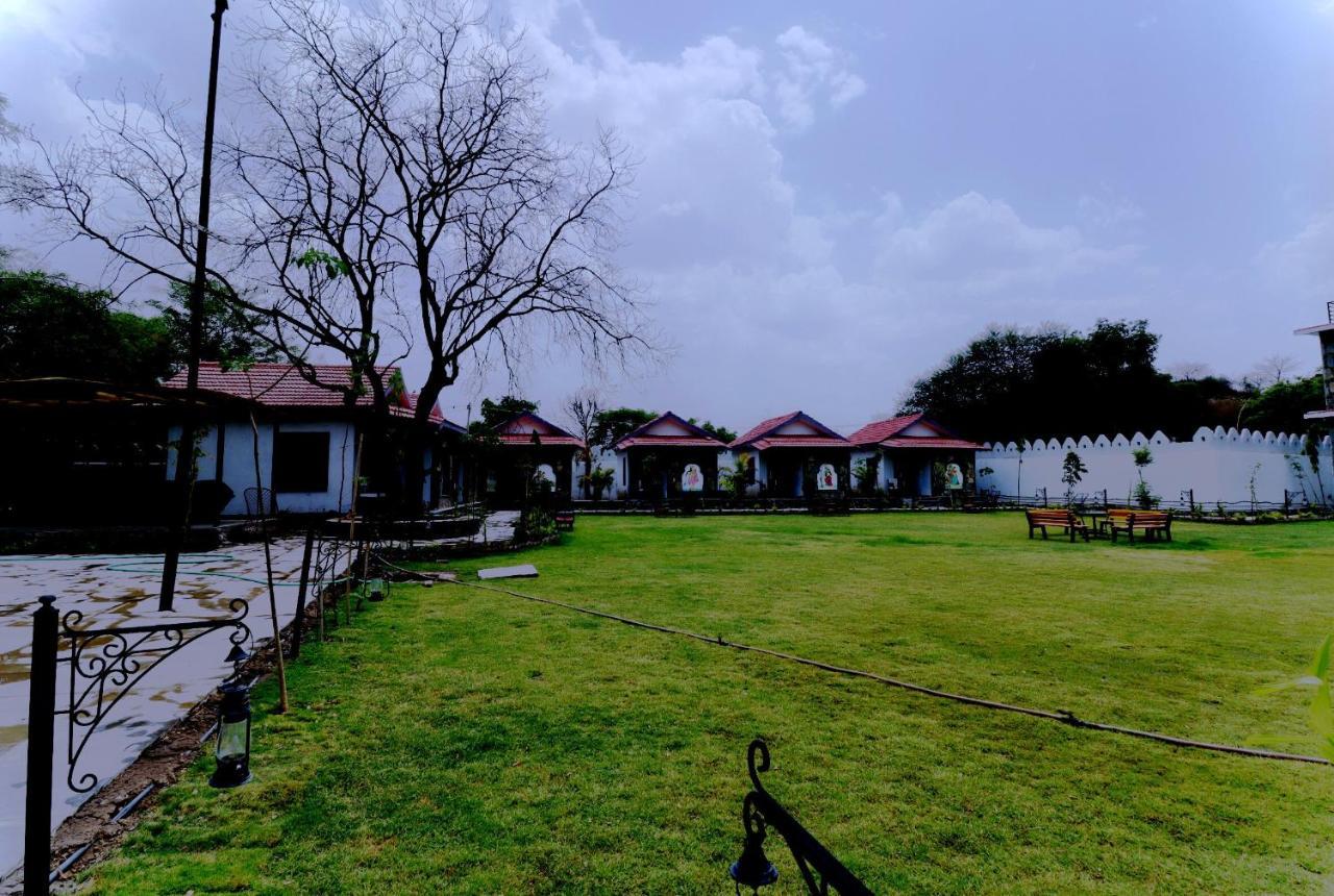 Keshav Resort Udaipur Exterior foto